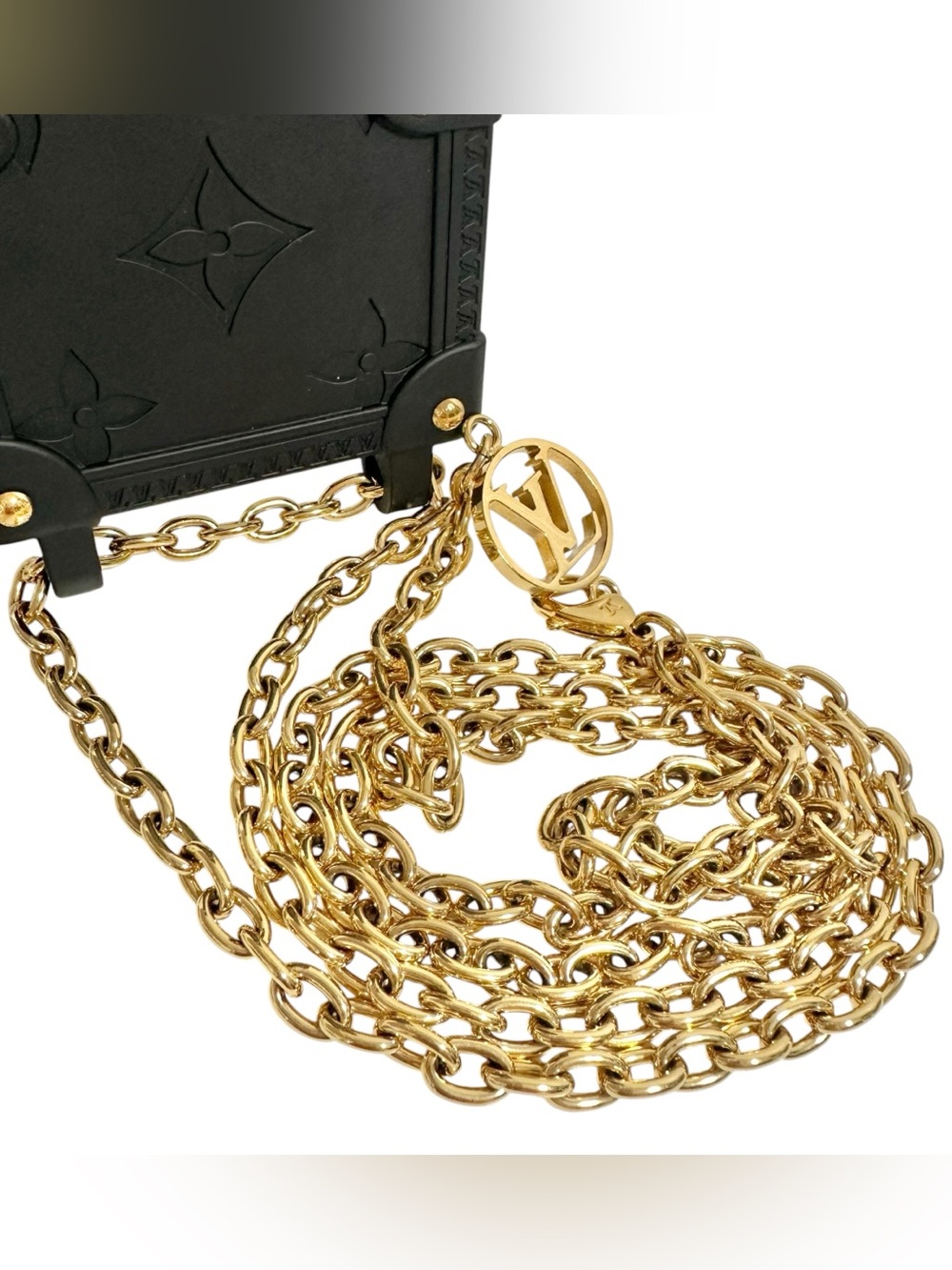 Louis Vuitton Black Matte Embossed Monogram Trunk iPhone 14 Pro Case Gold Chain - Picture 7 of 16